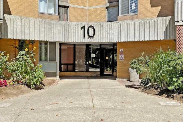 2007 - 10 Martha Eaton Way, Condo with 2 bedrooms, 2 bathrooms and 2 parking in Toronto ON | Image 18