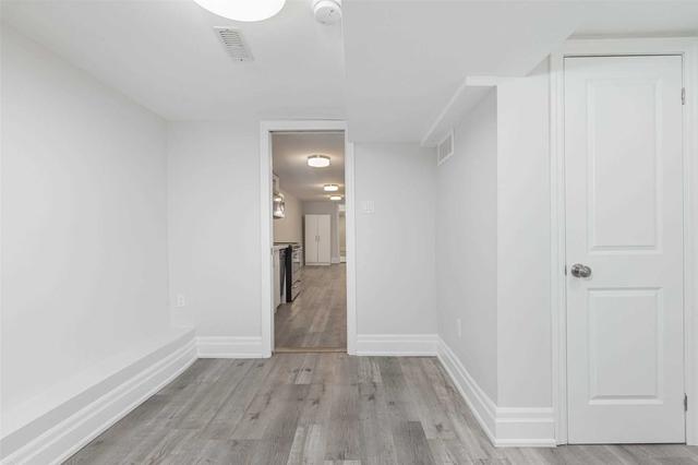 bsmt - 2 Parr St, House attached with 2 bedrooms, 1 bathrooms and 0 parking in Toronto ON | Image 14