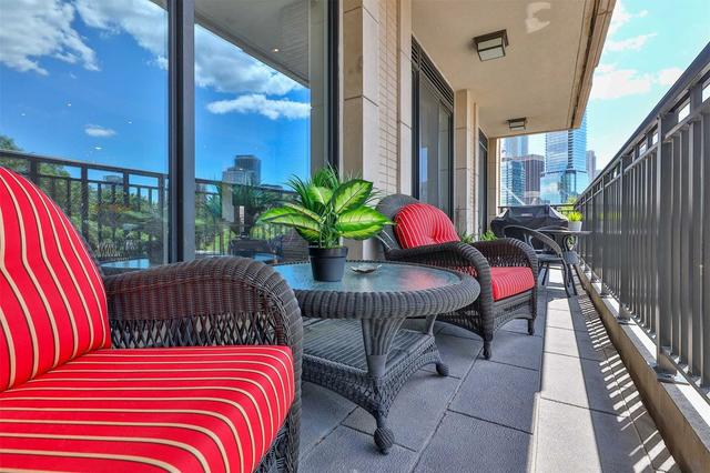 409 - 181 Davenport Rd, Condo with 2 bedrooms, 2 bathrooms and 2 parking in Toronto ON | Image 13