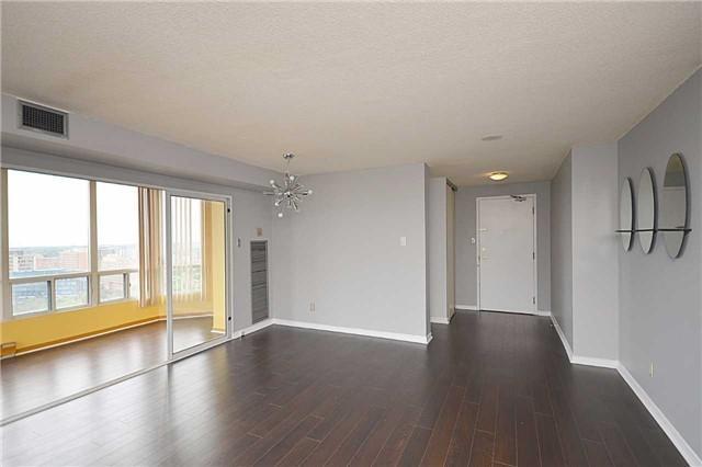 1403 - 115 Hillcrest Ave, Condo with 2 bedrooms, 2 bathrooms and 1 parking in Mississauga ON | Image 8