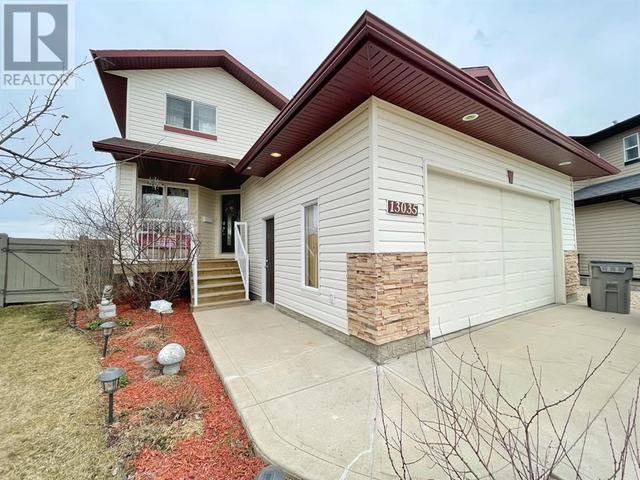 13035 88a Street, House detached with 4 bedrooms, 3 bathrooms and 4 parking in Grande Prairie AB | Card Image
