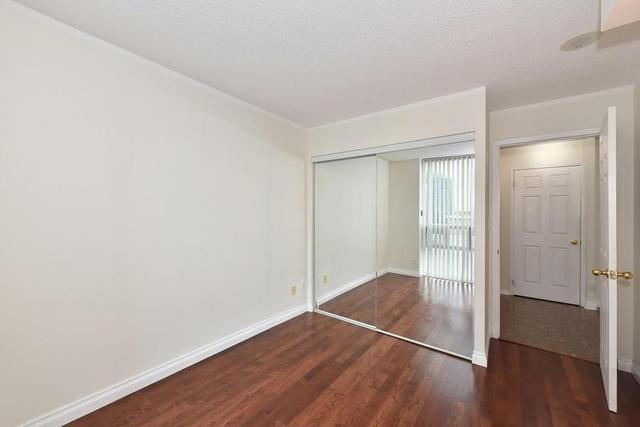 Lph07 - 7 Michael Power Pl, Condo with 2 bedrooms, 2 bathrooms and 1 parking in Toronto ON | Image 12