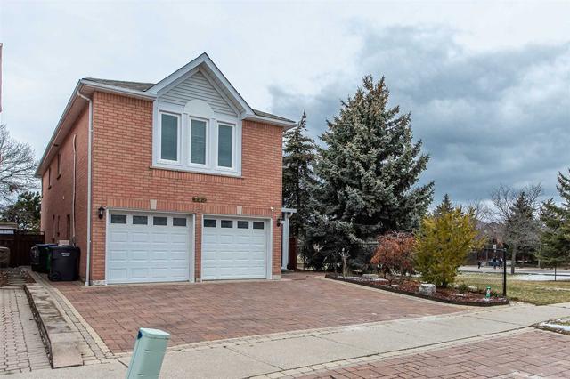 953 Focal Rd, House detached with 5 bedrooms, 5 bathrooms and 5 parking in Mississauga ON | Image 12