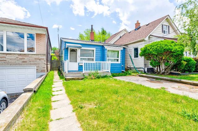 89 Highview Ave, House detached with 3 bedrooms, 2 bathrooms and 1 parking in Toronto ON | Image 23