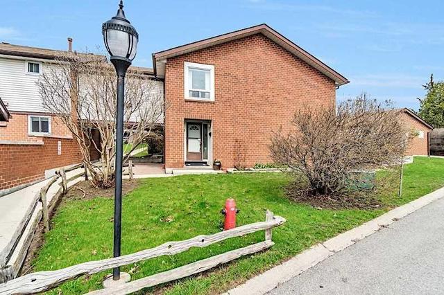 2 Harridine Lane, Townhouse with 3 bedrooms, 2 bathrooms and 2 parking in Ajax ON | Image 1