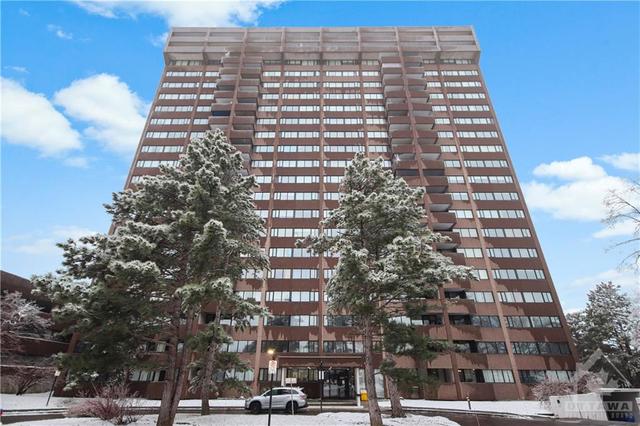 602 - 3360 Southgate Road, Condo with 2 bedrooms, 1 bathrooms and 1 parking in Ottawa ON | Card Image