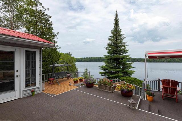 1099 Country Lane, House detached with 2 bedrooms, 1 bathrooms and 3 parking in Central Frontenac ON | Image 21