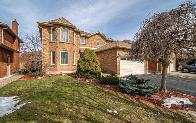 17 Goodwood Dr, House detached with 4 bedrooms, 3 bathrooms and 4 parking in Whitby ON | Image 20