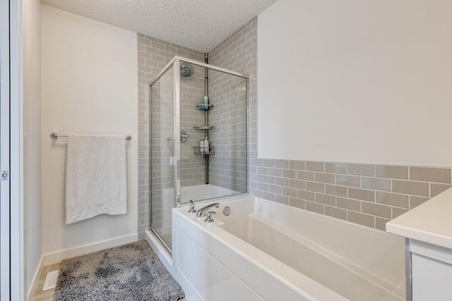 3944 202 Avenue Se, Home with 3 bedrooms, 2 bathrooms and 2 parking in Calgary AB | Image 24