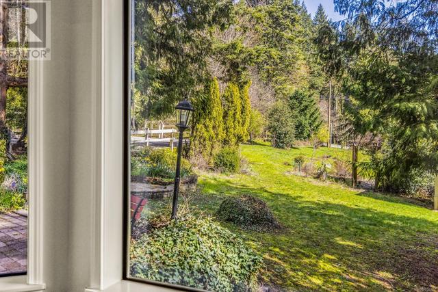 5380 Sparton Rd, House detached with 3 bedrooms, 3 bathrooms and 4 parking in Saanich BC | Image 19