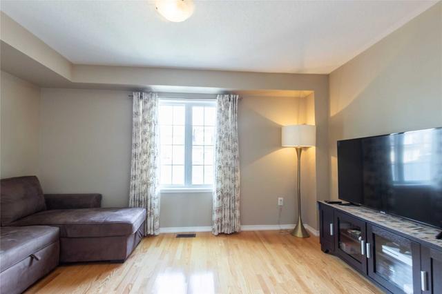 229 Isaac Devins Blvd, House attached with 3 bedrooms, 3 bathrooms and 1 parking in Toronto ON | Image 2