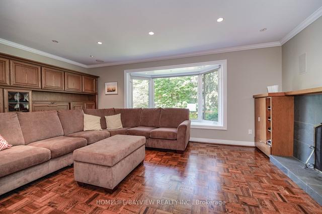 28 Sixpenny Crt, House detached with 4 bedrooms, 4 bathrooms and 6 parking in Markham ON | Image 16