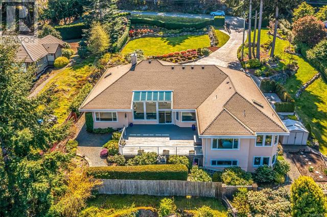 3285 Dolphin Dr, House detached with 4 bedrooms, 3 bathrooms and 6 parking in Nanaimo E BC | Image 92