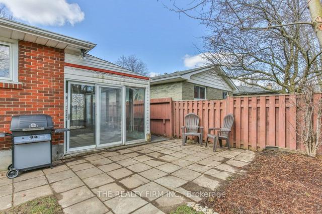 8 Barrett Cres, House detached with 3 bedrooms, 2 bathrooms and 2 parking in London ON | Image 30