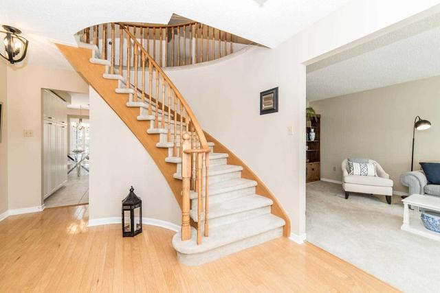 79 Mayor Cres, House detached with 3 bedrooms, 3 bathrooms and 2 parking in Ajax ON | Image 2