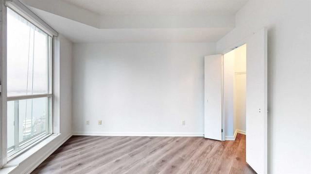 2205 - 8 York St, Condo with 1 bedrooms, 1 bathrooms and 0 parking in Toronto ON | Image 21
