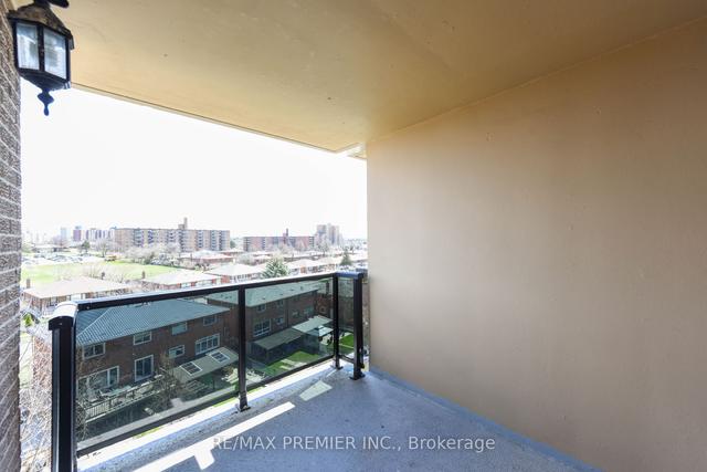 516 - 2835 Islington Ave, Condo with 3 bedrooms, 2 bathrooms and 1 parking in Toronto ON | Image 29