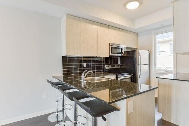 204 - 400 Hopewell Ave, Townhouse with 2 bedrooms, 2 bathrooms and 1 parking in Toronto ON | Image 21