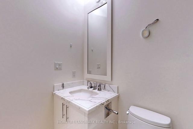 1401 - 55 Scollard St, Condo with 2 bedrooms, 3 bathrooms and 1 parking in Toronto ON | Image 10