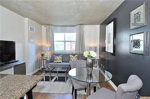 556 - 313 Richmond St E, Condo with 1 bedrooms, 1 bathrooms and null parking in Toronto ON | Image 2