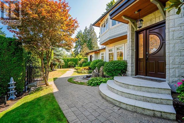 760 Burley Drive, House detached with 7 bedrooms, 6 bathrooms and 2 parking in West Vancouver BC | Image 1