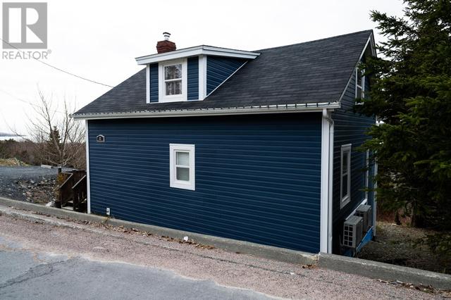 32 Longs Hill, House detached with 2 bedrooms, 1 bathrooms and null parking in Carbonear NL | Image 4