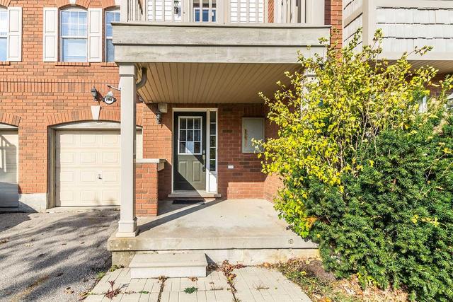 1161 Mcdowell Cres, House attached with 2 bedrooms, 2 bathrooms and 2 parking in Milton ON | Image 16