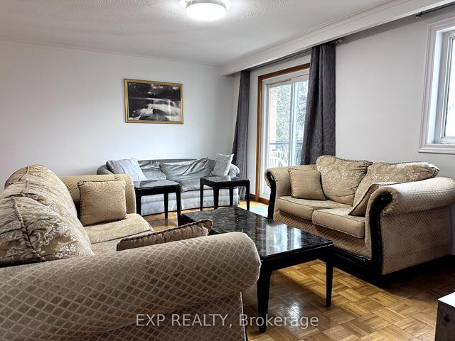 171 Sharpecroft Blvd E, House semidetached with 3 bedrooms, 2 bathrooms and 4 parking in Toronto ON | Image 40