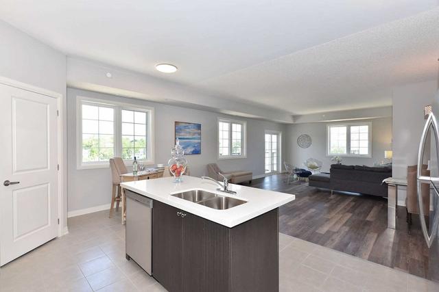 410 - 80 Shipway Ave, Condo with 2 bedrooms, 2 bathrooms and 1 parking in Clarington ON | Image 2