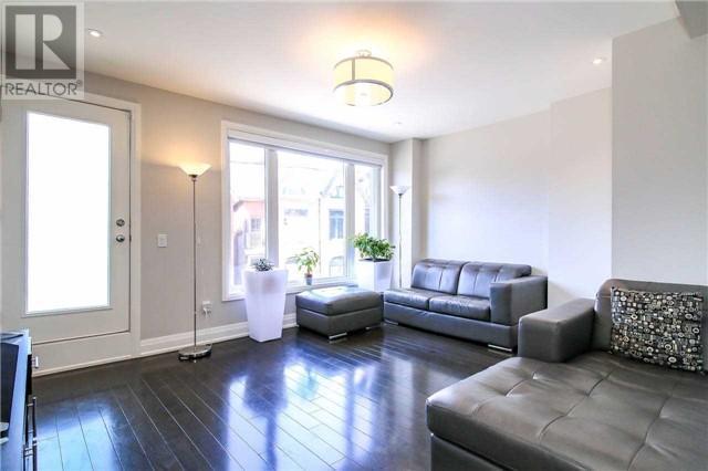 285 Lisgar St, House semidetached with 4 bedrooms, 3 bathrooms and 1 parking in Toronto ON | Image 6