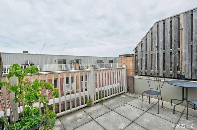 237 - 21 Ruttan St, Townhouse with 3 bedrooms, 2 bathrooms and 1 parking in Toronto ON | Image 16