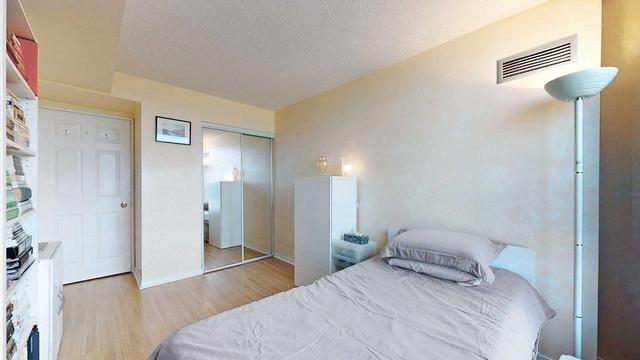 801 - 7825 Bayview Ave, Condo with 2 bedrooms, 2 bathrooms and 1 parking in Markham ON | Image 10