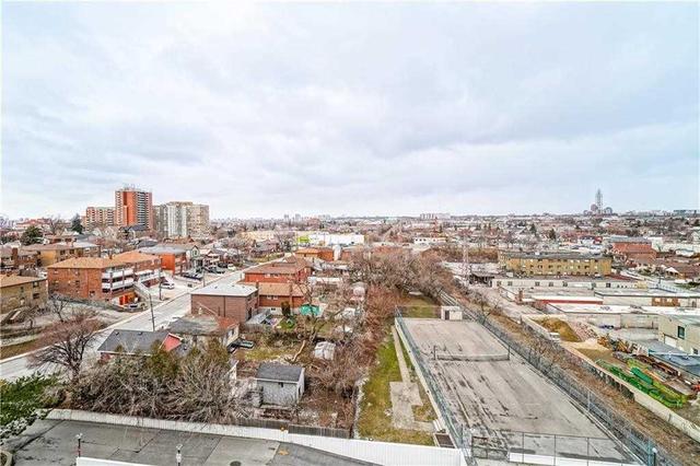 1405 - 541 Blackthorn Ave, Condo with 2 bedrooms, 1 bathrooms and 2 parking in Toronto ON | Image 21