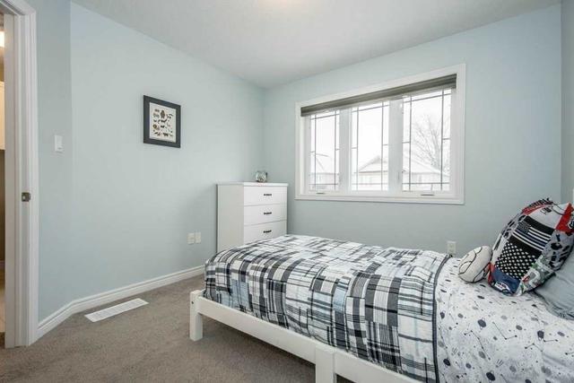 30 Ambrous Cres, House semidetached with 3 bedrooms, 3 bathrooms and 3 parking in Guelph ON | Image 16