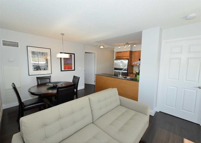 514 - 18 Kenaston Gdns, Condo with 2 bedrooms, 2 bathrooms and 1 parking in Toronto ON | Image 2