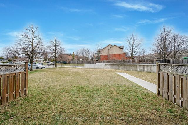 128 - 1050 Stainton Dr, Condo with 2 bedrooms, 1 bathrooms and 1 parking in Mississauga ON | Image 17