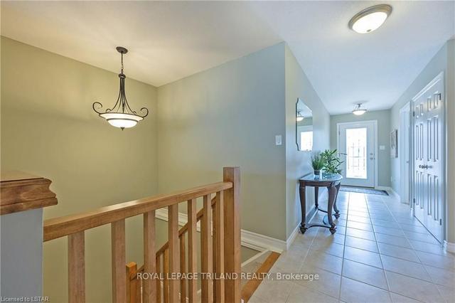 46 - 620 Thistlewood Dr, Townhouse with 3 bedrooms, 3 bathrooms and 4 parking in London ON | Image 35