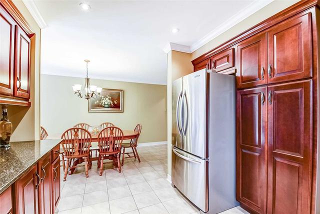 58 Hall Cres, House detached with 4 bedrooms, 4 bathrooms and 4 parking in Brampton ON | Image 22