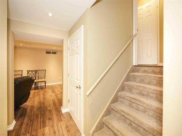 821 Miller Park Ave, House detached with 3 bedrooms, 4 bathrooms and 2 parking in Bradford West Gwillimbury ON | Image 35