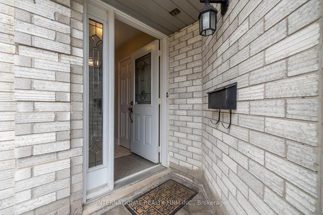 11 Nymark Pl, House detached with 4 bedrooms, 3 bathrooms and 6 parking in Brampton ON | Image 33