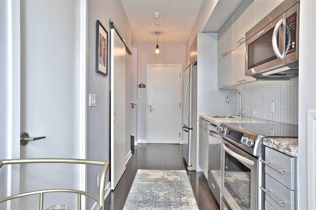 Lph15 - 21 Nelson St, Condo with 1 bedrooms, 2 bathrooms and 2 parking in Toronto ON | Image 5