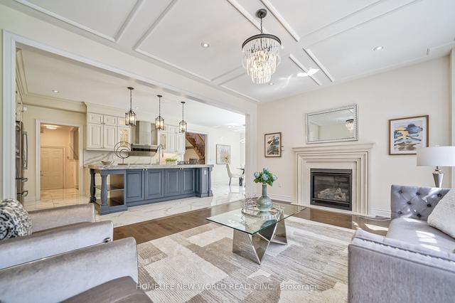 32 Queen Magdalene Pl, House detached with 4 bedrooms, 5 bathrooms and 6 parking in Toronto ON | Image 11