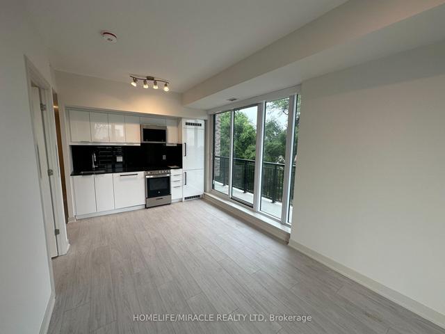 321 - 2201 Kingston Rd, Condo with 2 bedrooms, 2 bathrooms and 1 parking in Toronto ON | Image 1