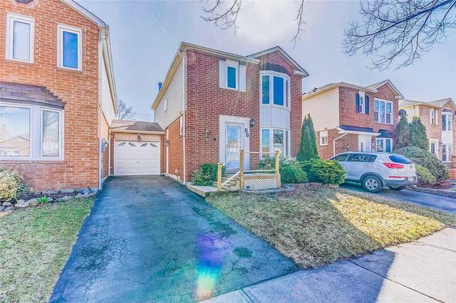 17 Kirkham Dr, House detached with 3 bedrooms, 3 bathrooms and 2 parking in Ajax ON | Image 2
