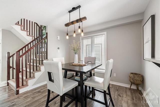 347 Summer Sky Street, Townhouse with 3 bedrooms, 3 bathrooms and 3 parking in Ottawa ON | Image 4