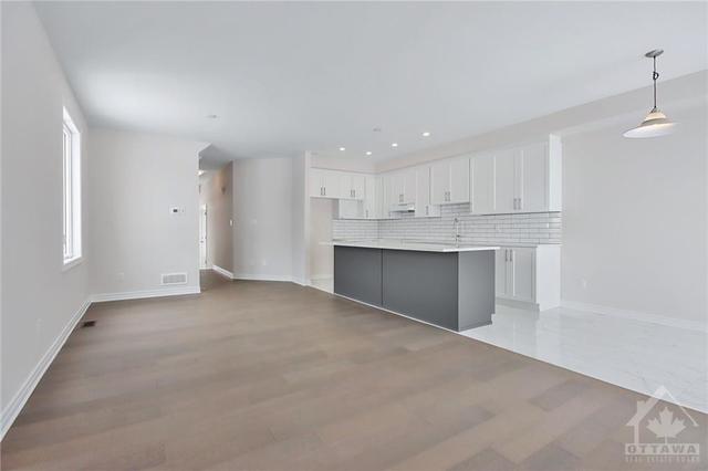 450 Fleet Canuck Private, Townhouse with 3 bedrooms, 3 bathrooms and 2 parking in Ottawa ON | Image 4