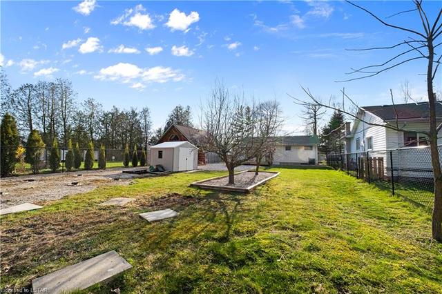 7 Andrews Cres E/S, House detached with 2 bedrooms, 1 bathrooms and 6 parking in Central Huron ON | Image 17