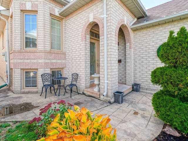 14 Suncrest Dr, House detached with 2 bedrooms, 2 bathrooms and 4 parking in Brampton ON | Image 37
