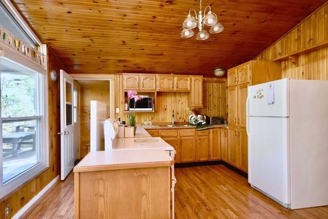 1083 Buckeye Rd N, House detached with 3 bedrooms, 1 bathrooms and 8 parking in Muskoka Lakes ON | Image 27