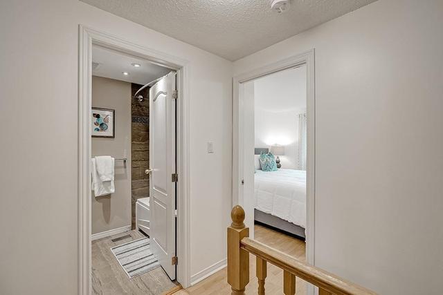 16 - 100 St. Andrews Crt, Townhouse with 3 bedrooms, 2 bathrooms and 2 parking in Hamilton ON | Image 5